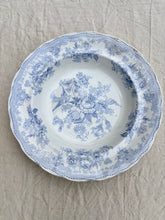 Load image into Gallery viewer, Set of four Asiatic Pheasant large dishes