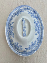 Load image into Gallery viewer, Asiatic Pheasant footed tureen by Doulton