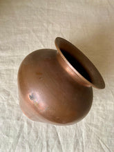 Load image into Gallery viewer, Copper vase