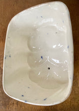 Load image into Gallery viewer, Antique blue and white cheese cloche