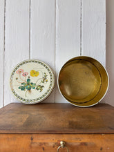 Load image into Gallery viewer, Botanical cake tin by Baret Ware