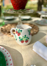 Load image into Gallery viewer, A sweet Italian strawberry jug