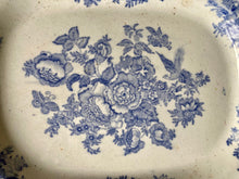 Load image into Gallery viewer, A 19th century blue and white oval Asiatic Pheasant platter