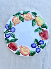 Load image into Gallery viewer, A set of 4 'Royal Norfolk' majolica plates