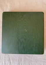 Load image into Gallery viewer, Green ivy and butterfly box