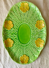 Load image into Gallery viewer, Wedgwood primrose part dressing table set - hand painted