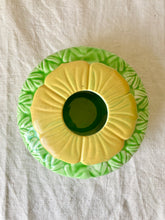 Load image into Gallery viewer, Wedgwood primrose part dressing table set - hand painted