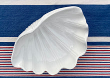 Load image into Gallery viewer, An Italian ceramic white clam shell dish