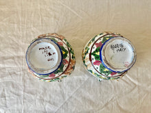 Load image into Gallery viewer, A pair of Italian putti vase with double handles