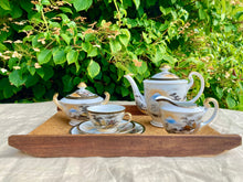 Load image into Gallery viewer, Woven seagrass covered wooden tray