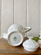 Load image into Gallery viewer, Coalport Countryware cabbage leaf coffee pot