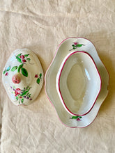 Load image into Gallery viewer, A Luneville French faience tureen
