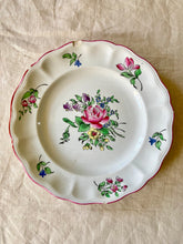 Load image into Gallery viewer, A set of 5 Luneville Faience dinner plates