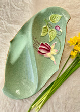 Load image into Gallery viewer, Royal Winton Fuchsia dish in green