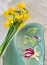 Load image into Gallery viewer, Royal Winton Fuchsia dish in green