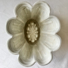 Load image into Gallery viewer, Antique white Shelley China 'Ritz' jelly/pudding mould