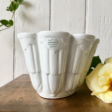 Load image into Gallery viewer, Antique white Shelley China 'Ritz' jelly/pudding mould