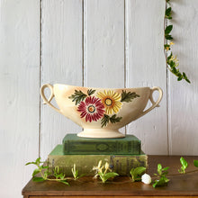 Load image into Gallery viewer, Sylvac hand painted sunflower mantle vase