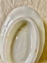 Load image into Gallery viewer, Rare antique Victorian Copeland pineapple shaped jelly mould