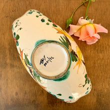 Load image into Gallery viewer, Italian mantle vase featuring a pair of songbirds