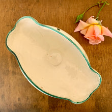 Load image into Gallery viewer, Italian mantle vase featuring a pair of songbirds