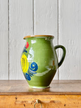 Load image into Gallery viewer, Vintage cockerel jug in green
