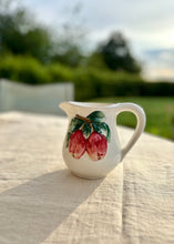 Load image into Gallery viewer, Italian majolica apple jug
