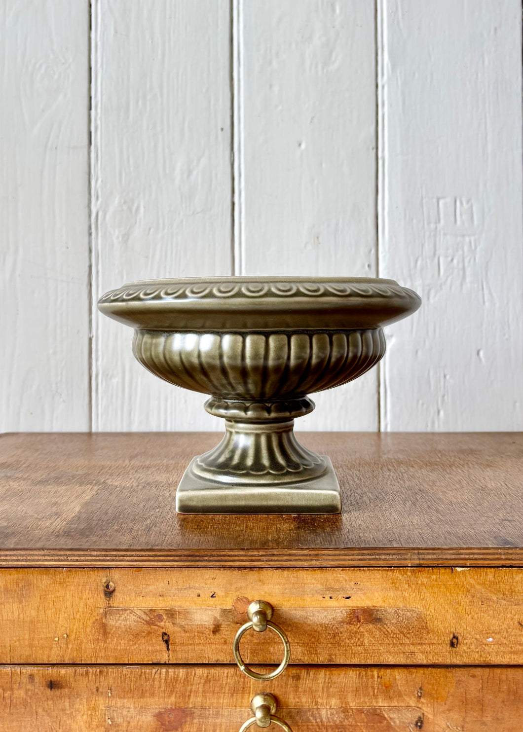 Classical dove grey pedestal dish by Elaine Goddard
