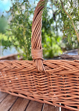Load image into Gallery viewer, Large vintage baker&#39;s basket with flat base
