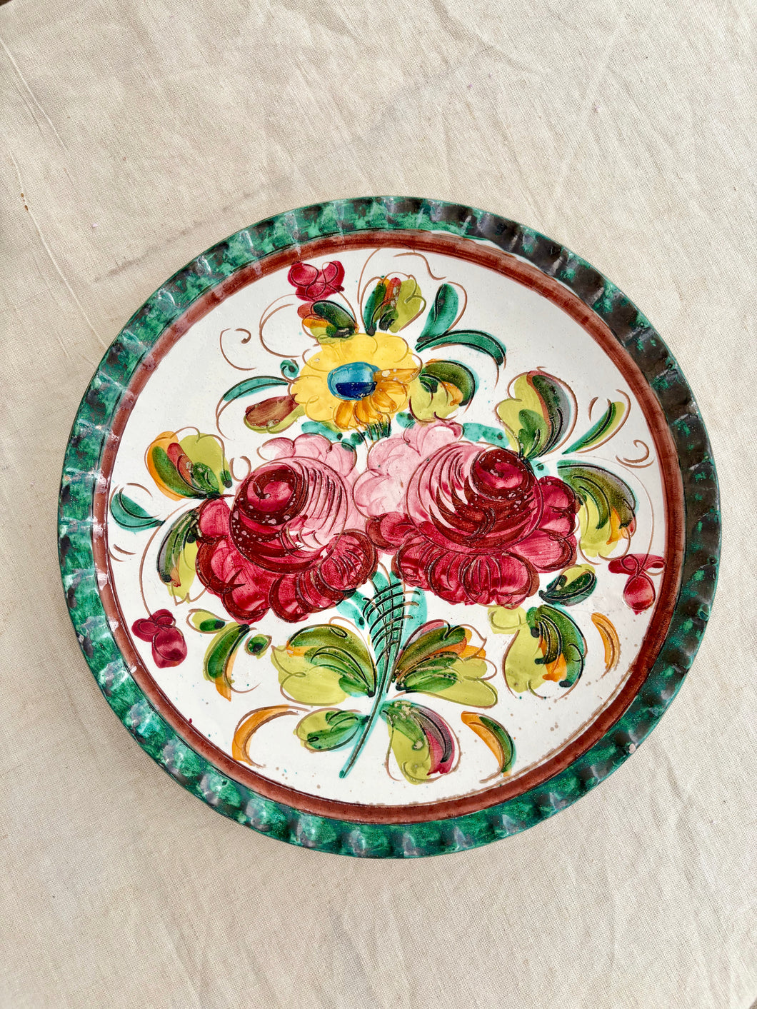 Large Italian sgraffito floral wall plate
