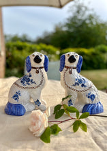 Load image into Gallery viewer, A pair of blue and white floral Staffordshire Dogs
