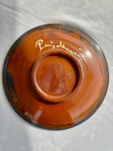 Load image into Gallery viewer, Blue Puigdemont slip glazed daisy plate
