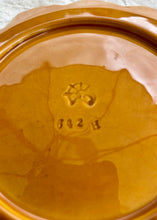 Load image into Gallery viewer, Leafy autumnal majolica wall plate
