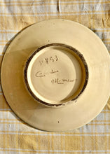 Load image into Gallery viewer, Large French daisy dish
