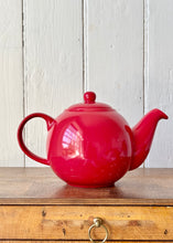 Load image into Gallery viewer, Red 'Globe' vintage tea pot
