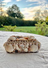 Load image into Gallery viewer, Vintage shell box with lid
