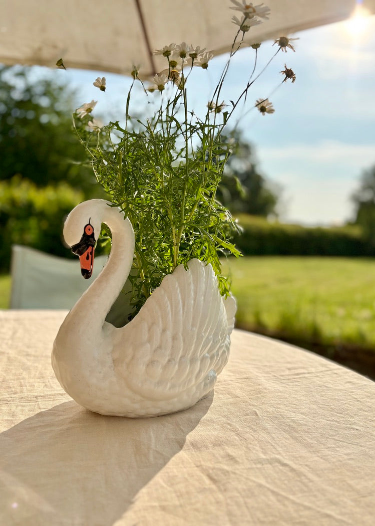 Large Dartmouth Swan vase