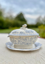 Load image into Gallery viewer, Asiatic Pheasant sauce tureen with underplate
