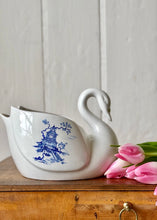 Load image into Gallery viewer, Royal Winton Willow Pattern swan planter
