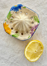 Load image into Gallery viewer, Mini lemon juicer
