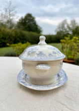 Load image into Gallery viewer, Asiatic Pheasant sauce tureen with underplate
