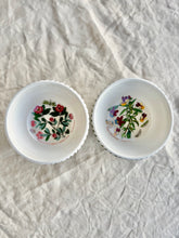 Load image into Gallery viewer, Pair of Portmeirion vintage bowls
