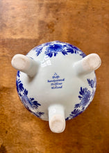Load image into Gallery viewer, Delft ware tulipiere
