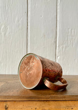 Load image into Gallery viewer, Small hammered copper tankard
