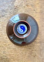 Load image into Gallery viewer, A small floral dish by Chelsea Pottery
