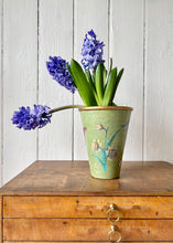 Load image into Gallery viewer, Pretty Italian decoupage planter
