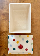 Load image into Gallery viewer, Large polka dot/spot Emma Bridgewater lidded butter dish

