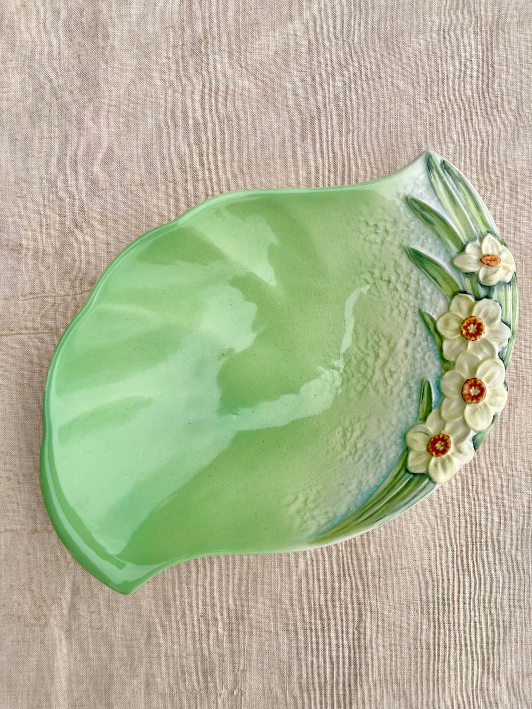 Beswick green Narcissus dish