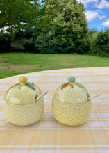 Load image into Gallery viewer, A lemon pot with lid and original ceramic spoon
