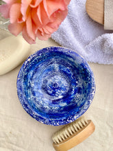 Load image into Gallery viewer, Bubble glaze blue and white studio pottery bowl
